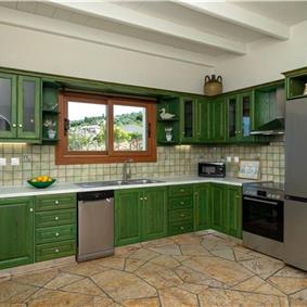 3 bedroom villa with pool in Kassiopi, Corfu, sleeps 7